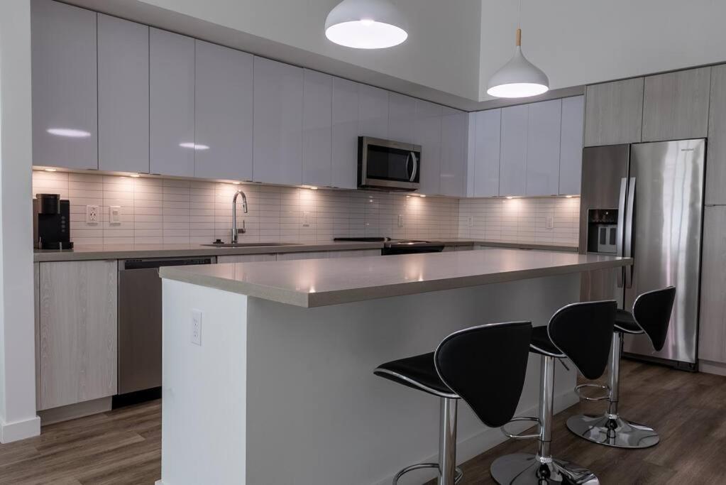 Beachside Bliss 1br Oasis + Pool In Ft Lauderdale * Fort Lauderdale