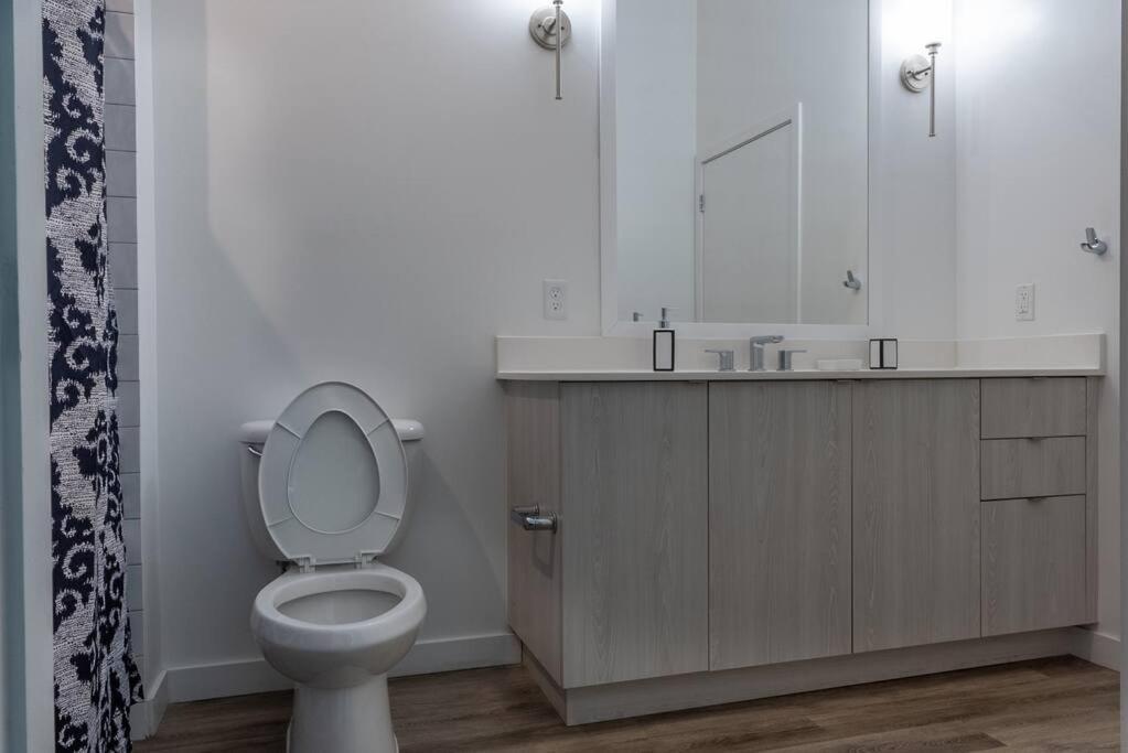 Beachside Bliss 1br Oasis + Pool In Ft Lauderdale Apartment Fort Lauderdale